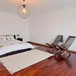 Casa Zulmira Perfekt Fuer Grosse Familien By Interhome *