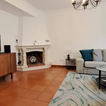 Hébergement de vacances Casa Zulmira Perfekt Fuer Grosse Familien By Interhome