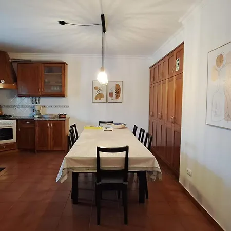 Hébergement de vacances Casa Zulmira Perfekt Fuer Grosse Familien By Interhome *