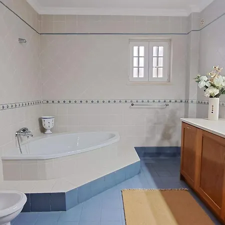 Hébergement de vacances Casa Zulmira Perfekt Fuer Grosse Familien By Interhome